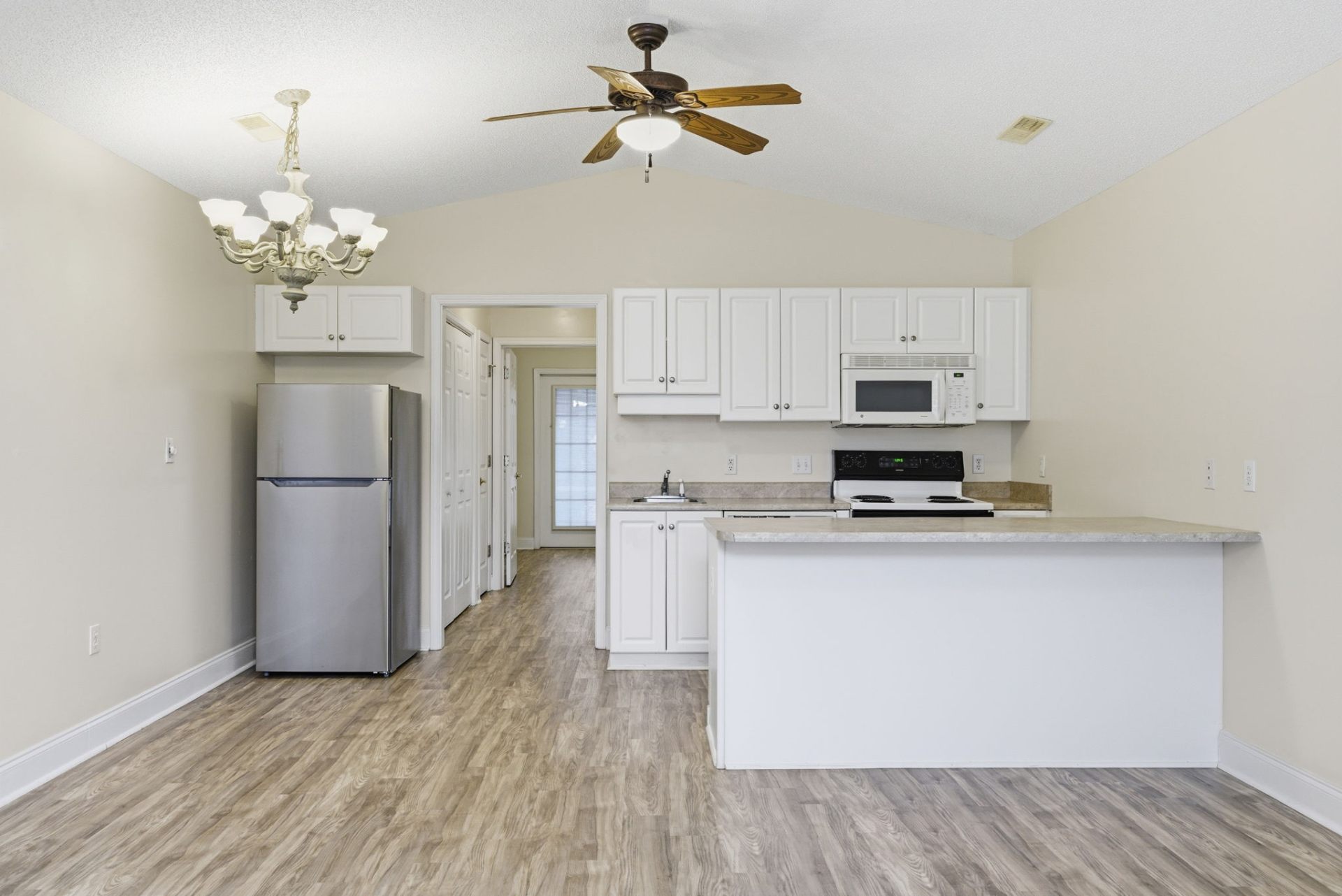 One Bedroom — Larger photo 3